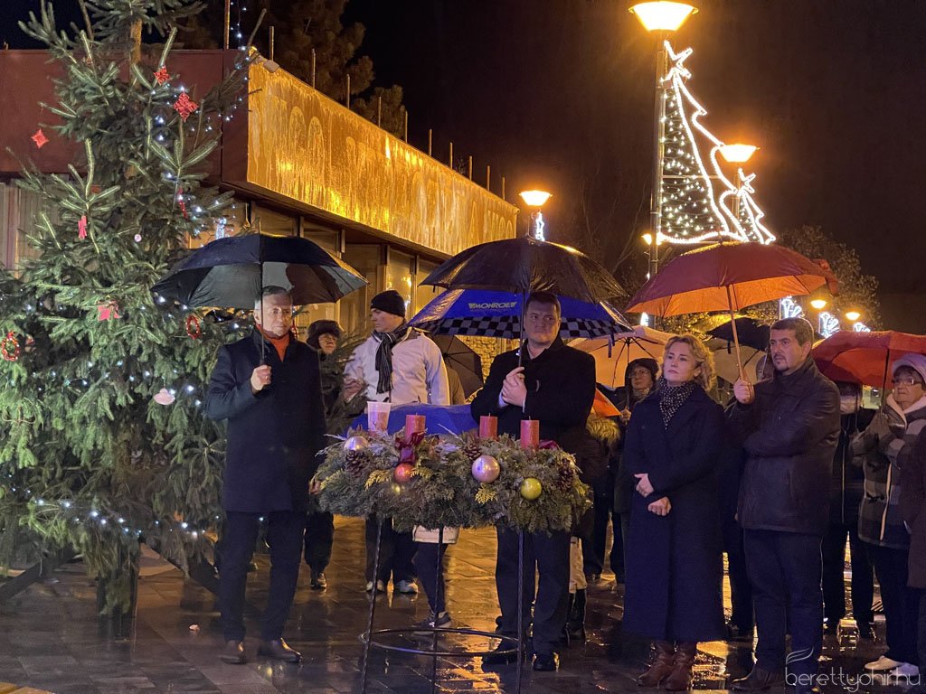 Betlehemi szárnyas oltárt nyitottunk 29